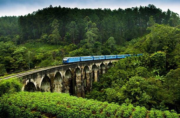 Nine Arch Bridge - "Bridge in the Sky" in Ella, Sri Lanka