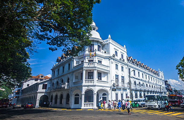 Queens Hotel Kandy